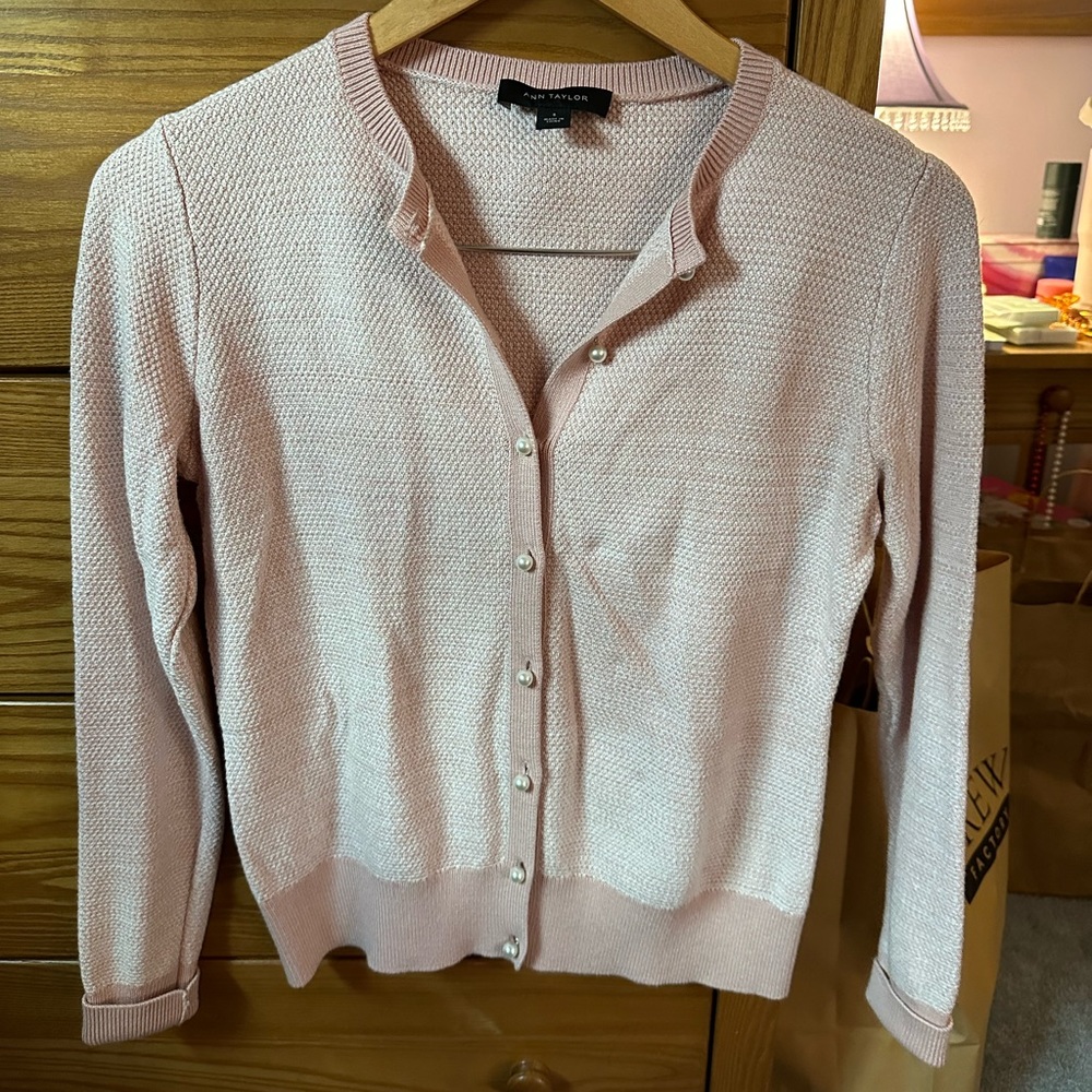 Ann Taylor pearl button down cardigan